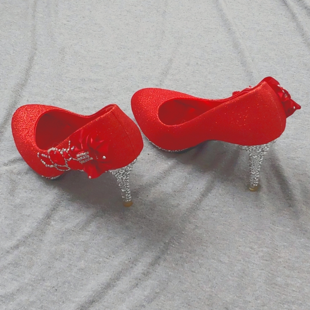Super Sexy Red Sparkly High Heels * Size 40 ๐ - Picture 7 of 9